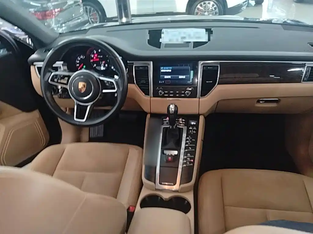 Porsche Macan 2017 Macan 2.0T фото 10