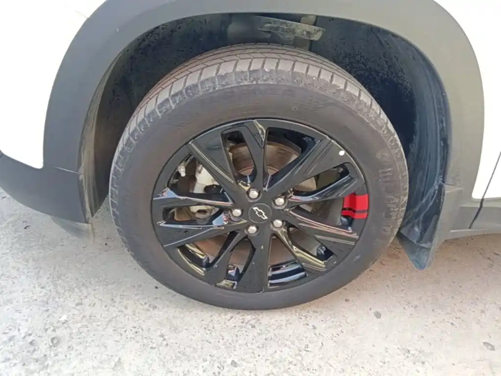 Chevrolet Trax 2020 2019 Redline 335T CVT Extreme Edition (China VI)