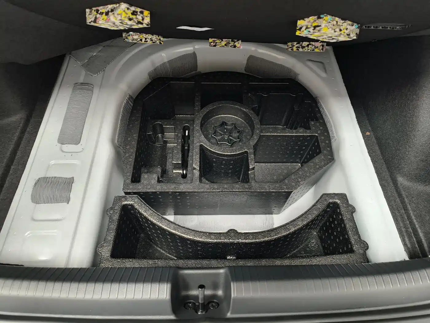 Volkswagen Lavida 2026 Model X-Ray 1.5L Premium Elegance Edition фото 23