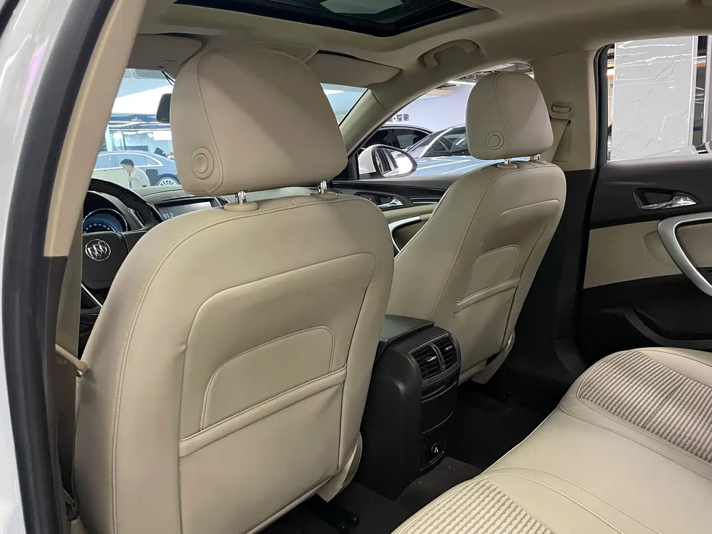 Buick Regal 2014 2.0L Leading Fashion Type фото 31