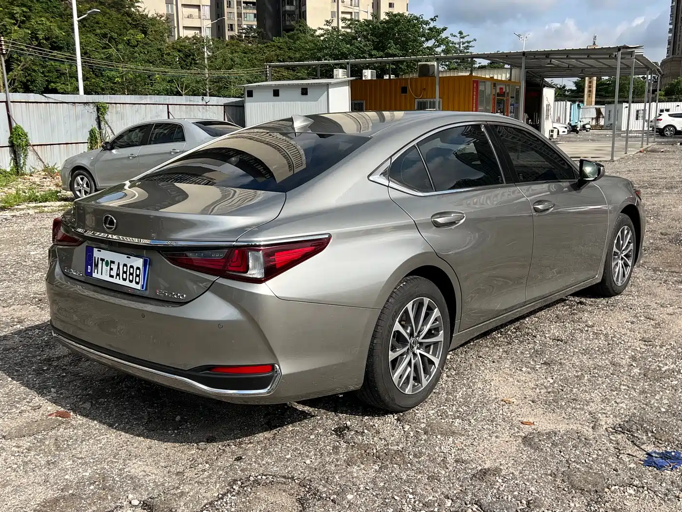 Lexus ES 2023 200 Luxury Edition фото 6