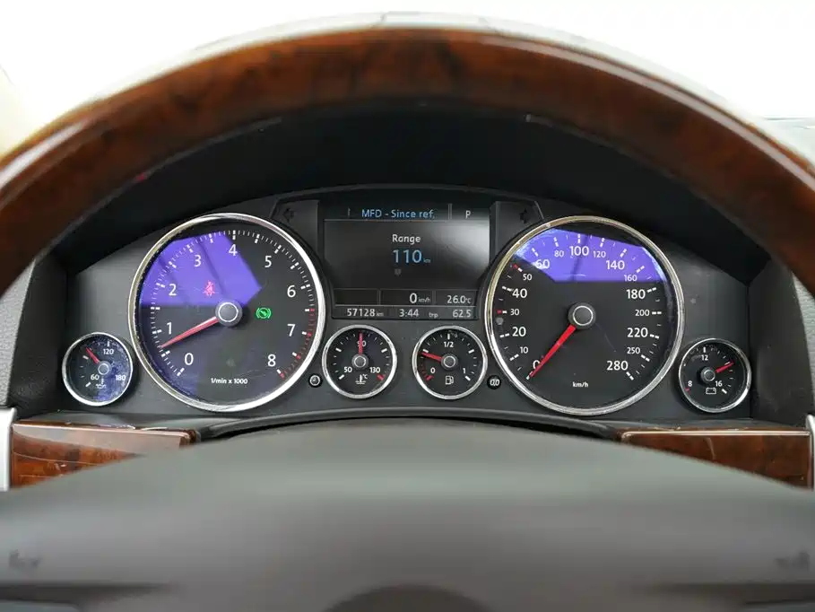 Volkswagen Touareg 2007 3.6L Luxury фото 5