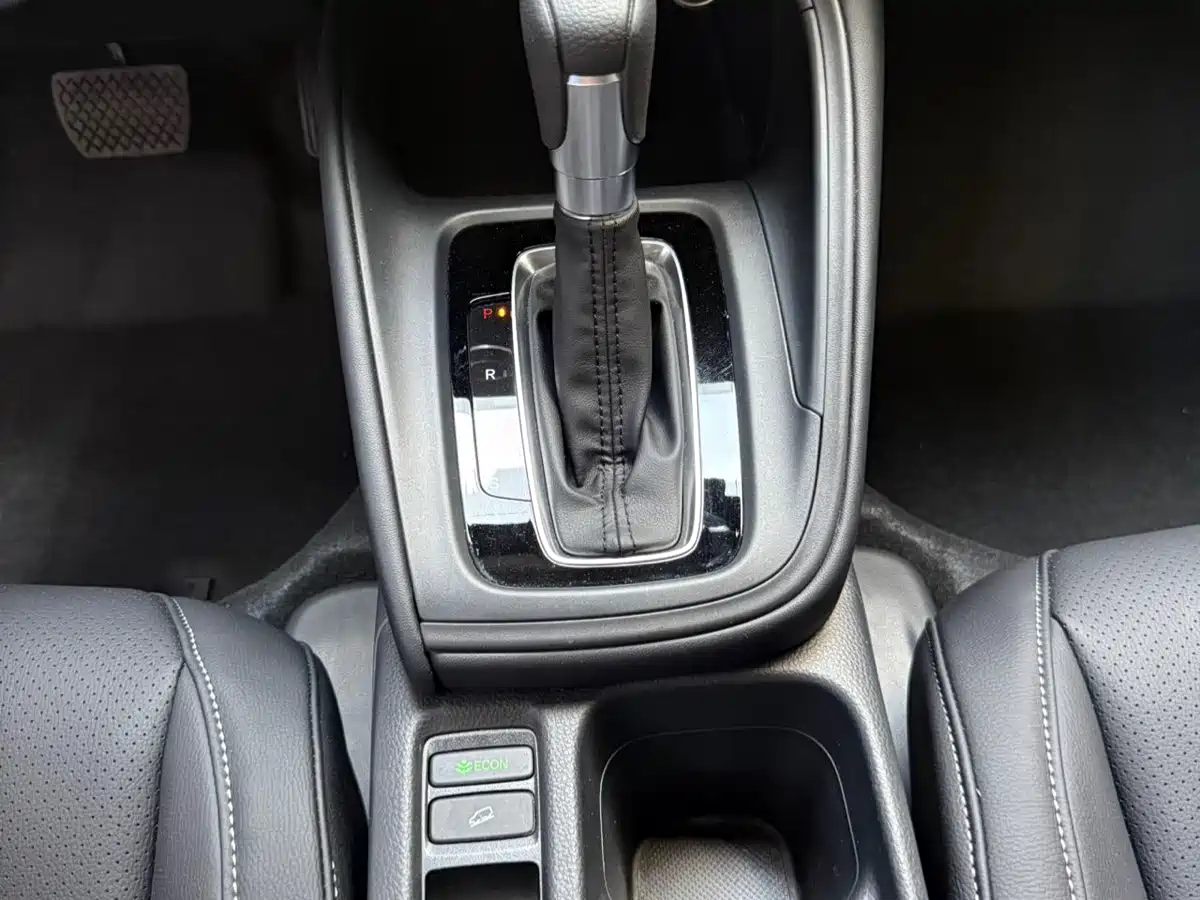 Photo 15 - Honda Vezel