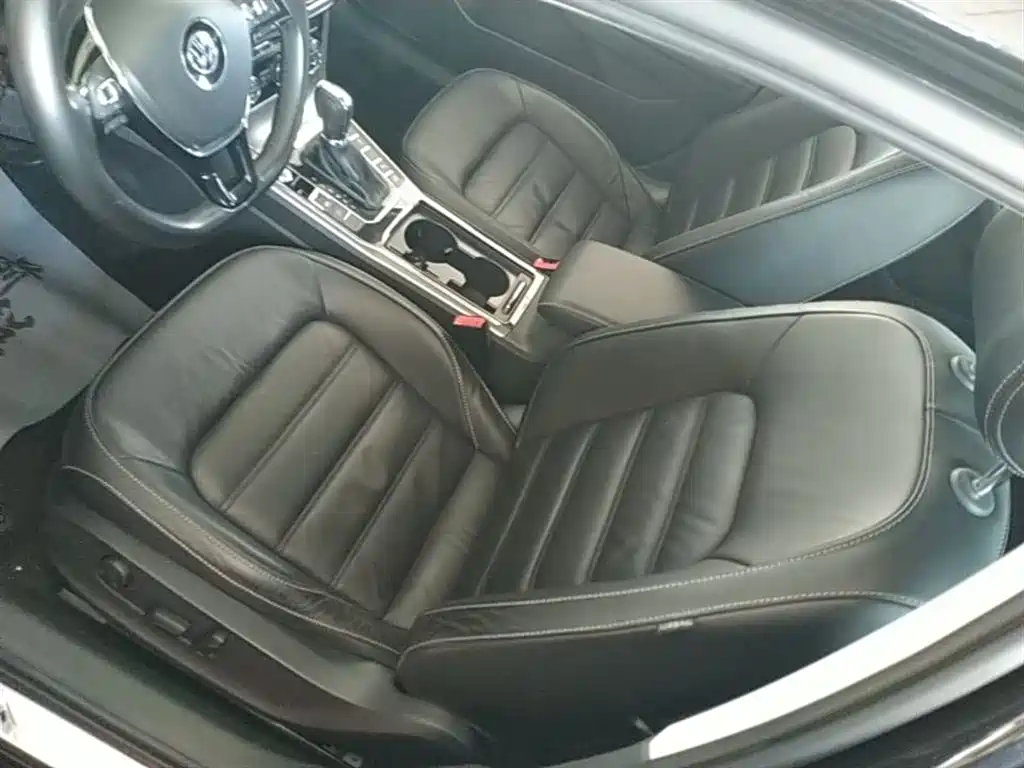 Volkswagen Passat 2017 330TSI DSG Prestige фото 15