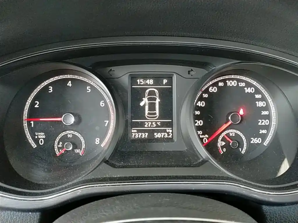 Volkswagen Passat 2017 330TSI DSG Prestige фото 12