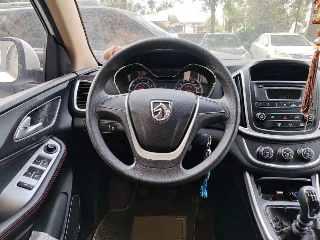 Фото 3 - Baojun 560