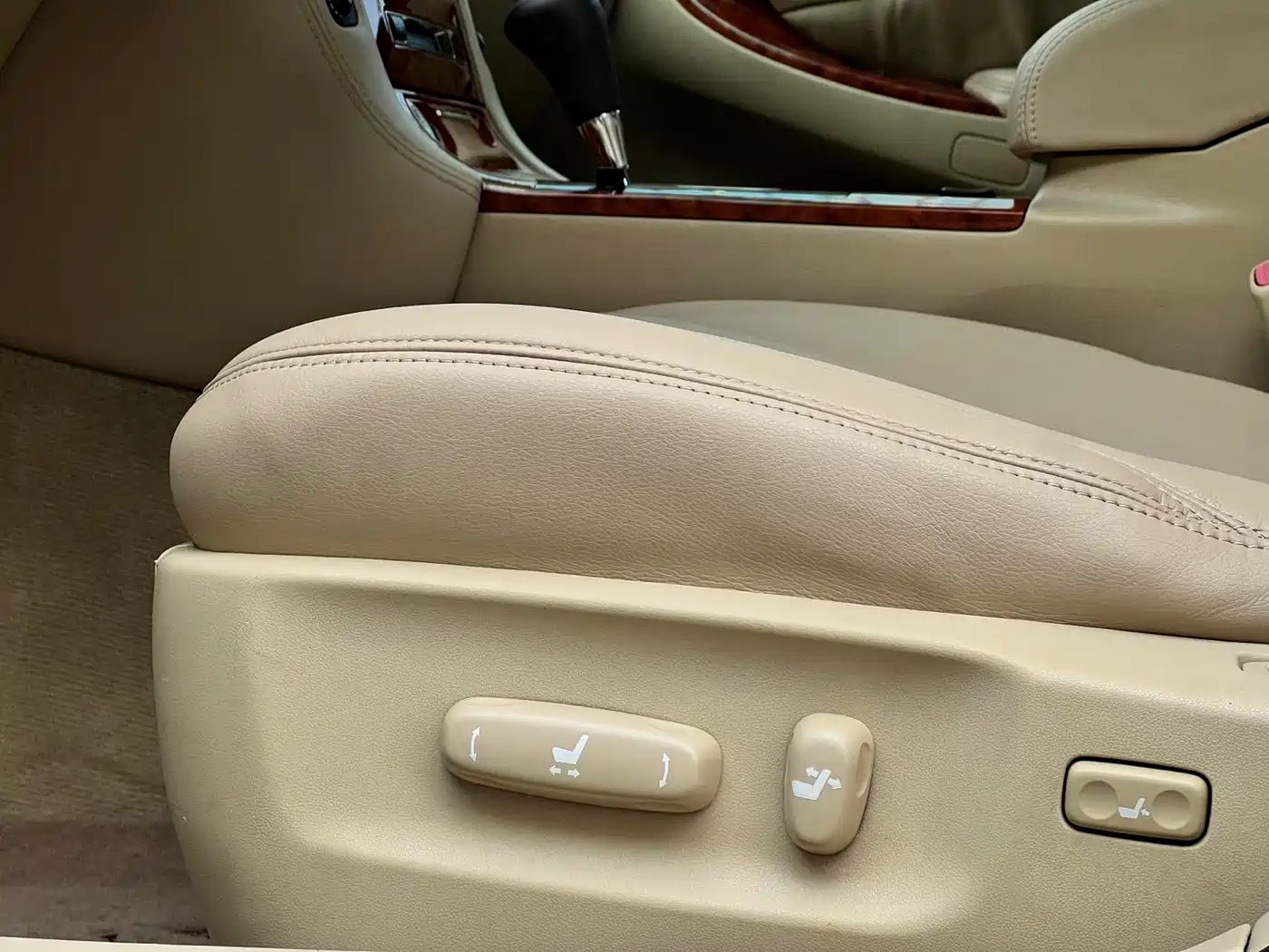 Toyota Crown 2007 2.5L Royal Leather Edition фото 12
