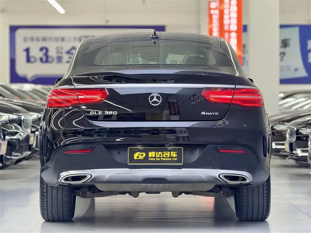 Mercedes-Benz GLE Coupe 2018 GLE 320 4MATIC Coupe SUV фото 2