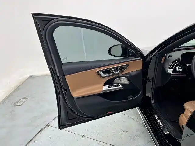Mercedes-Benz E-Class 2025 E 300 L Luxury фото 20