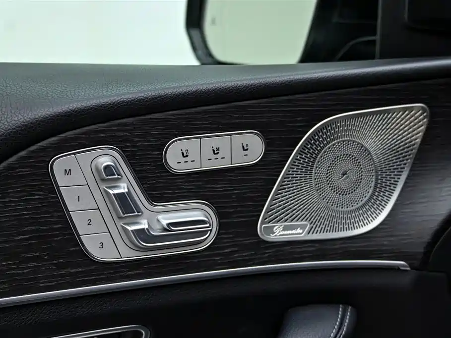 Mercedes-Benz GLE 2024 GLE 450 4MATIC Luxury фото 23