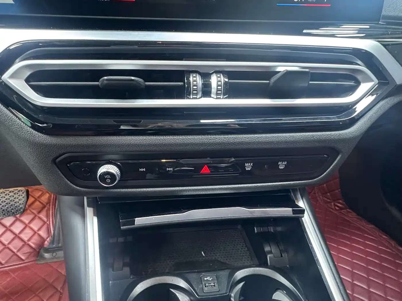 BMW 3 Series 2023 320Li M Sport Package фото 13