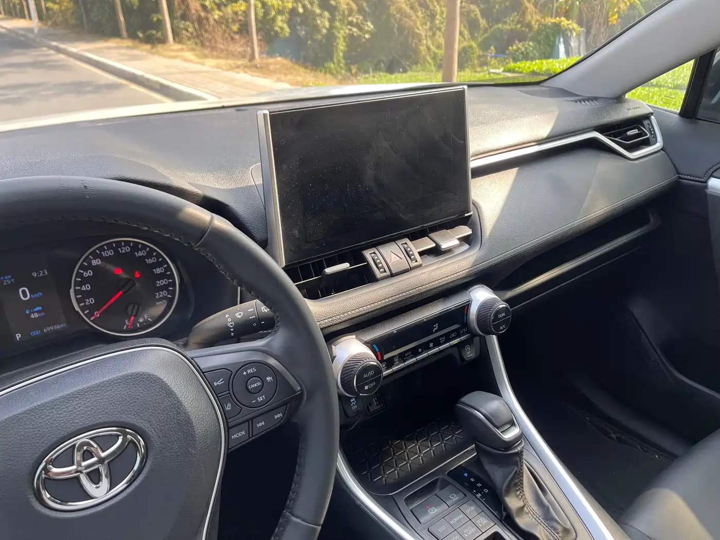 Toyota Wildlander 2022 2.0L CVT AWD Luxury Edition фото 24
