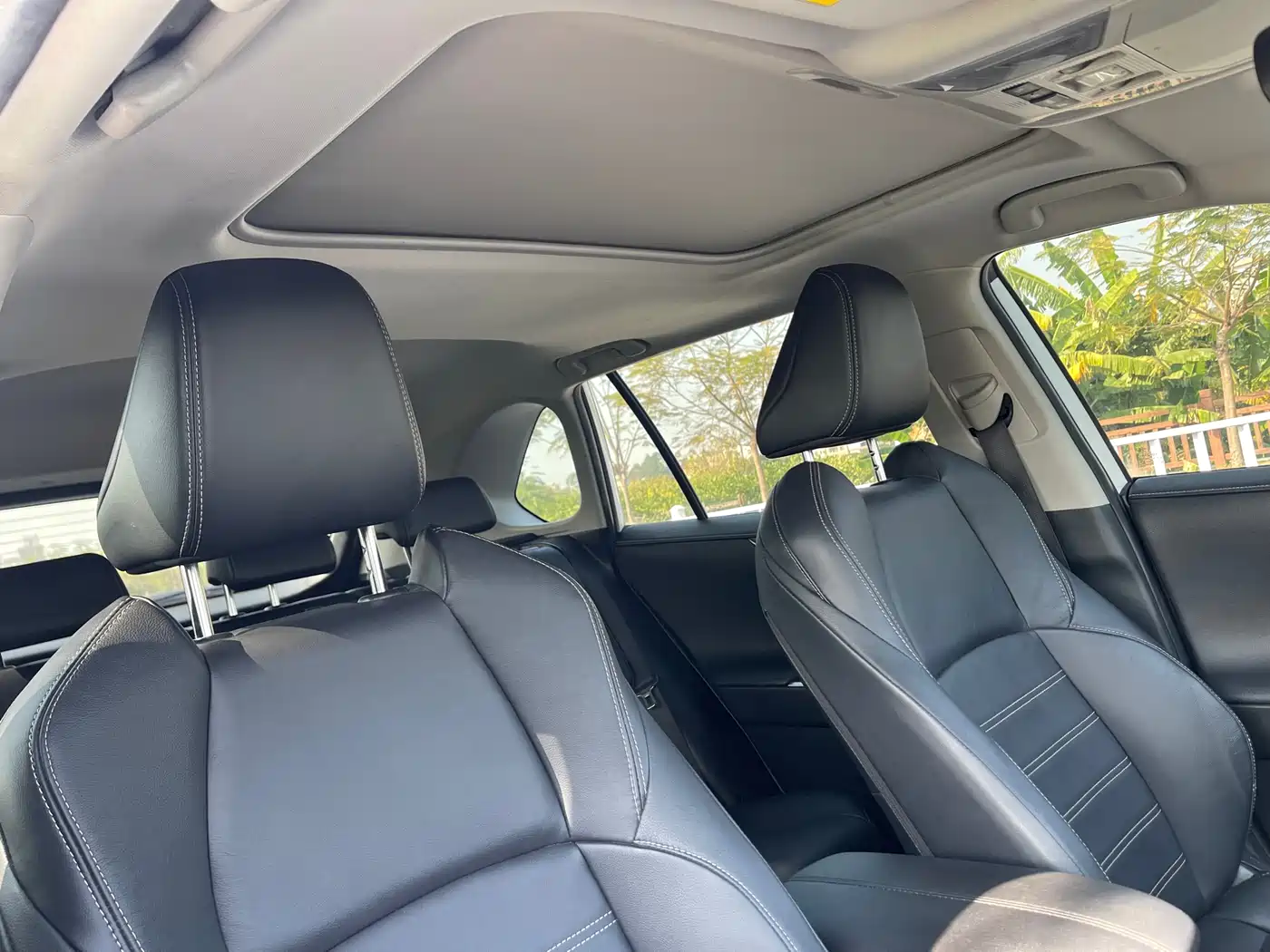 Toyota Wildlander 2022 2.0L CVT AWD Luxury Edition фото 9