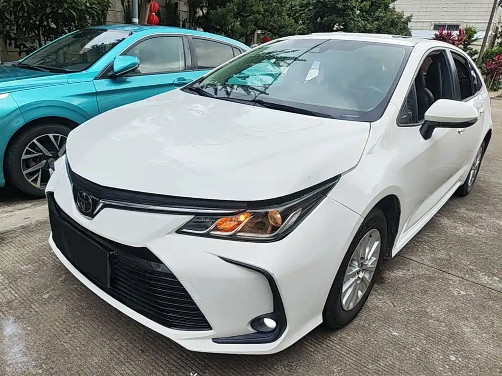 Toyota Corolla 2021 1.2T S-CVT Elite Edition фото 2