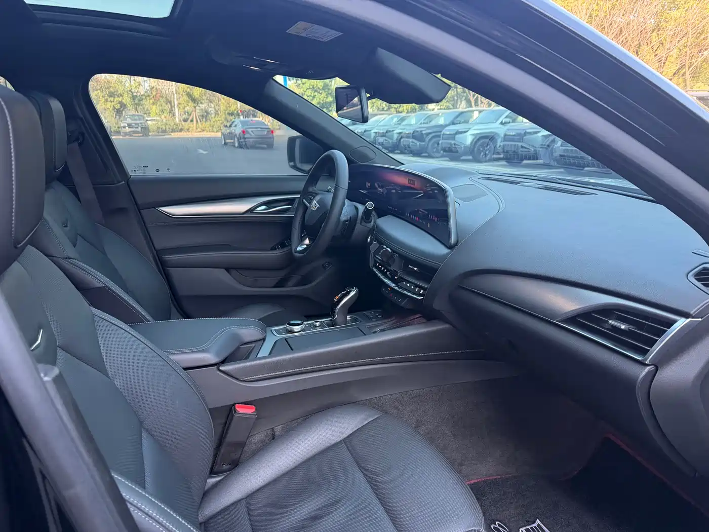 Cadillac CT5 2024 28T Luxury Model фото 14