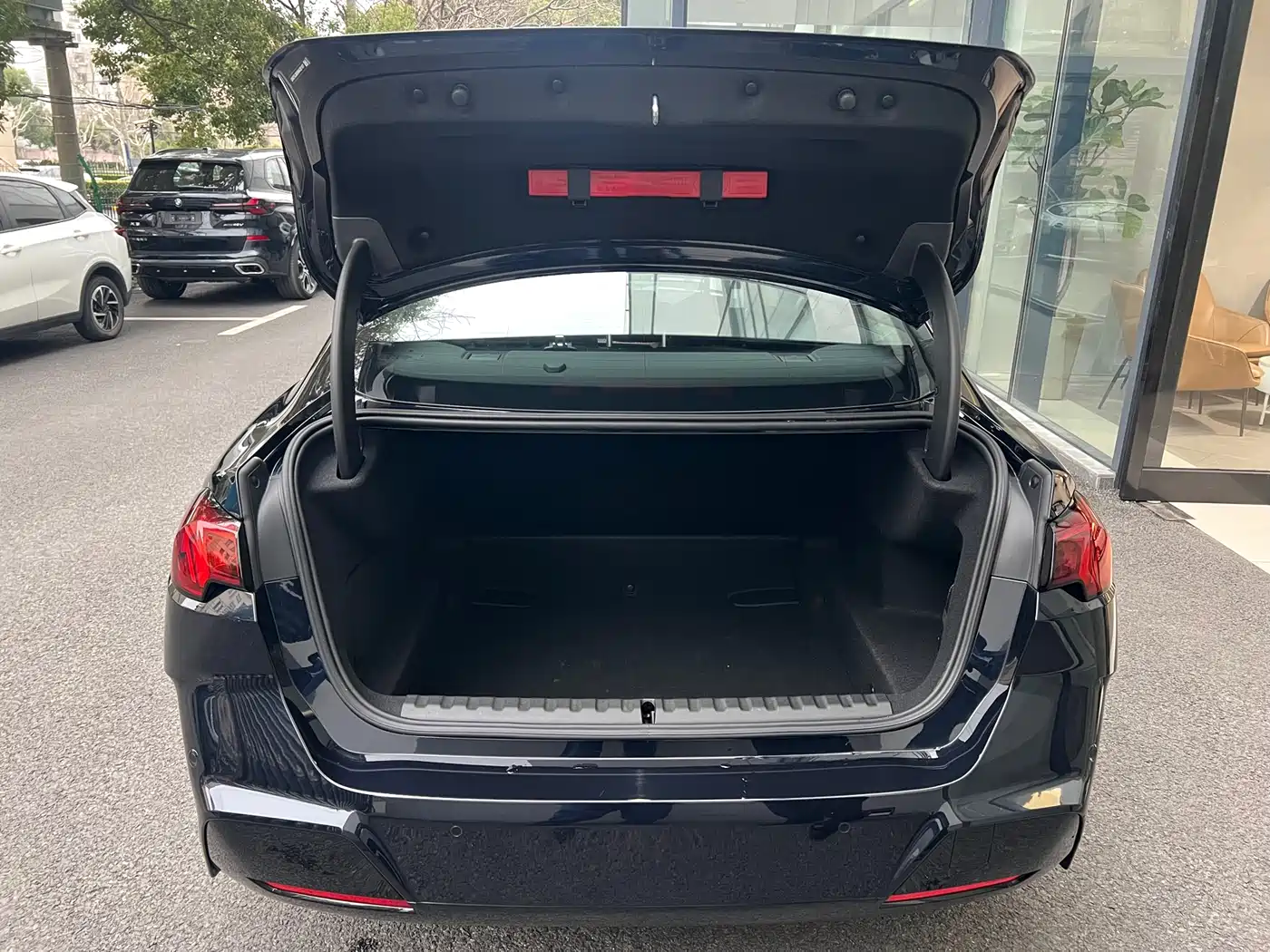 BMW 2 Series 2025 225L M Sport Moonlight Package фото 15