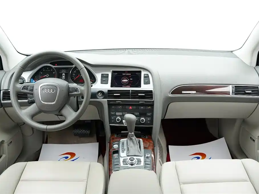 Audi A6L 2011 3.0 TFSI quattro Luxury фото 7