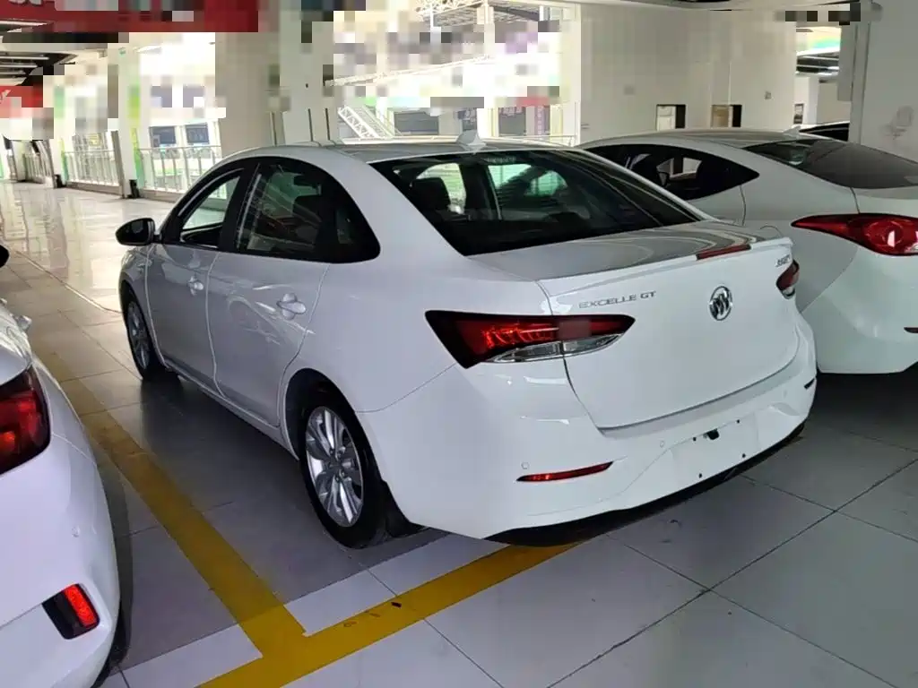 Фото 5 - Buick Excelle