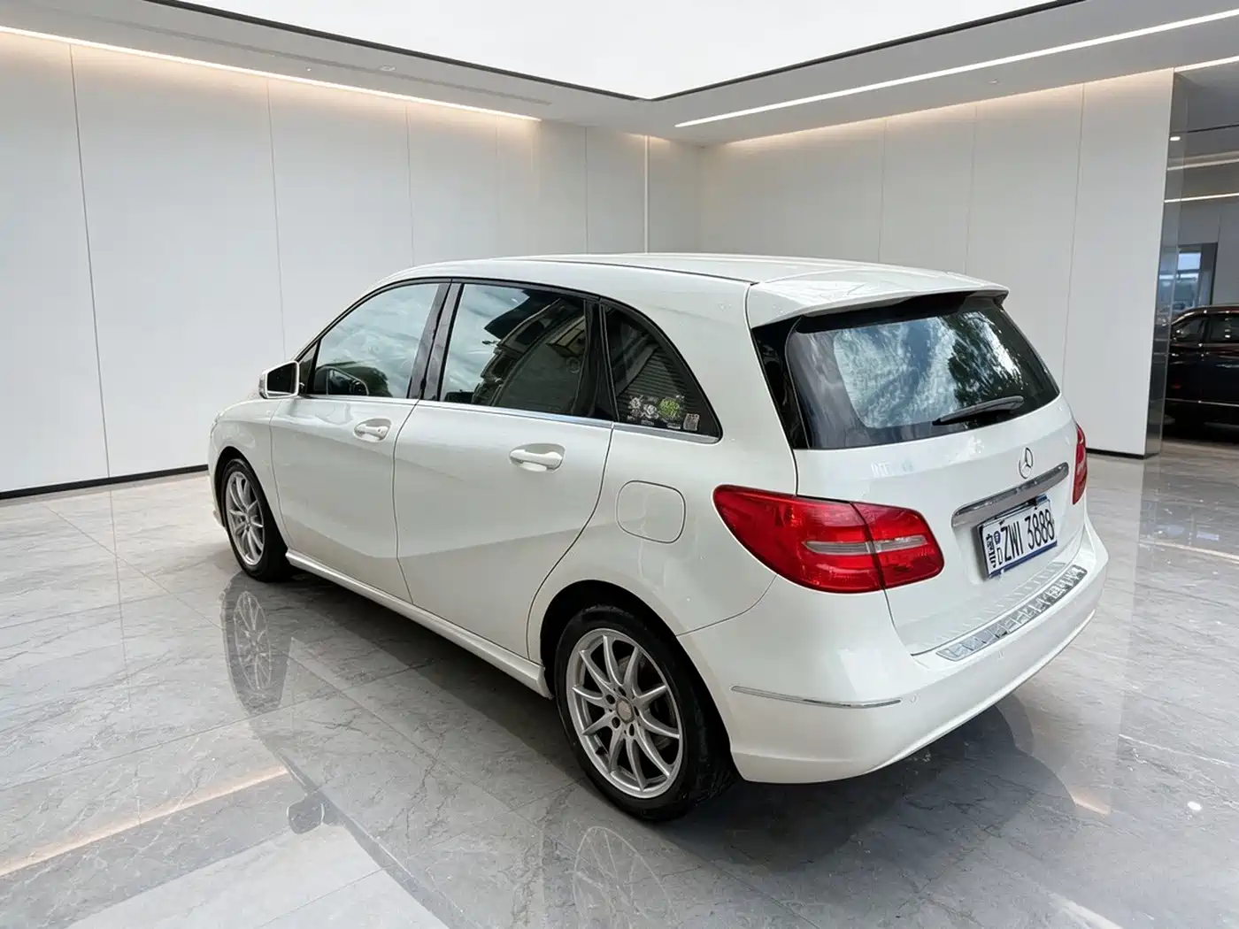 Mercedes-Benz B-Class 2013 2012 B 180