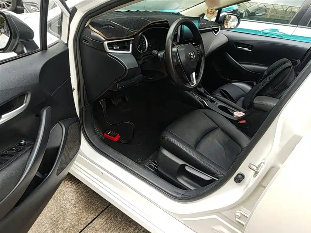 Toyota Corolla 2021 1.2T S-CVT Elite Edition фото 16