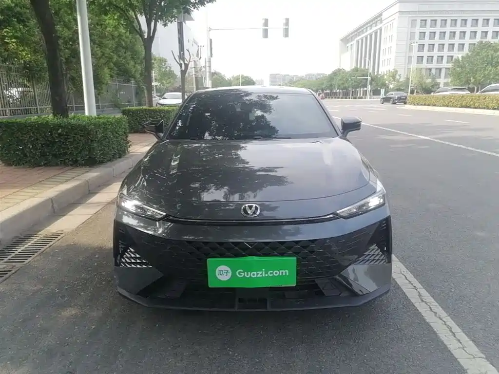 CHANGAN UNI-V