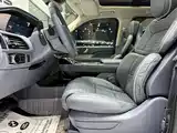 Фото 11 - Lincoln Navigator