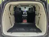 Фото 17 - Chrysler Pacifica PHEV