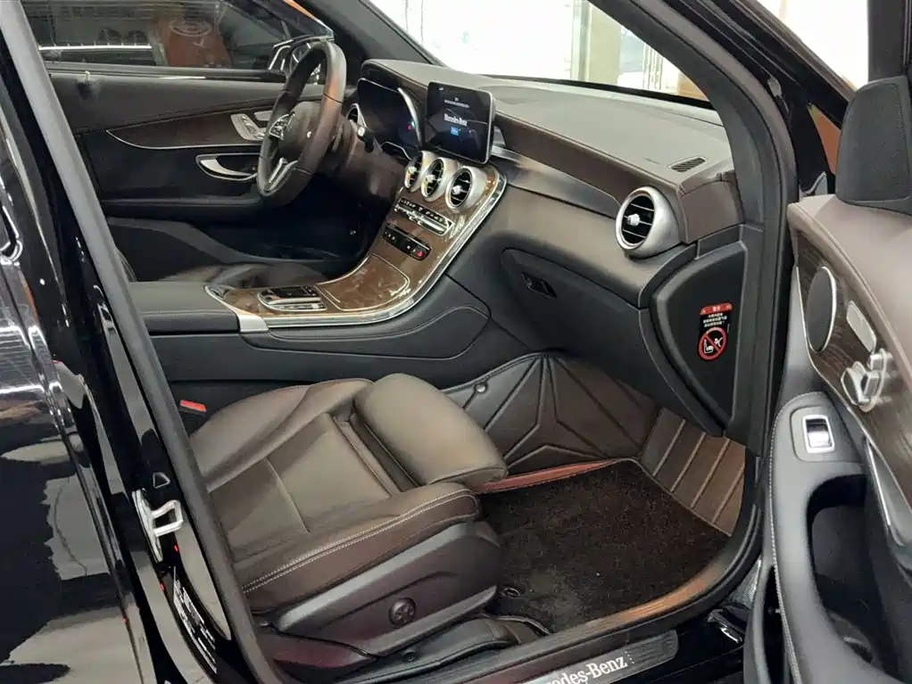 Mercedes-Benz GLC 2022 Facelift GLC 300 L 4MATIC Dynamic фото 16
