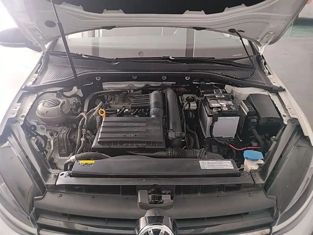 Volkswagen Golf 2018 230TSI Automatic Comfort фото 20