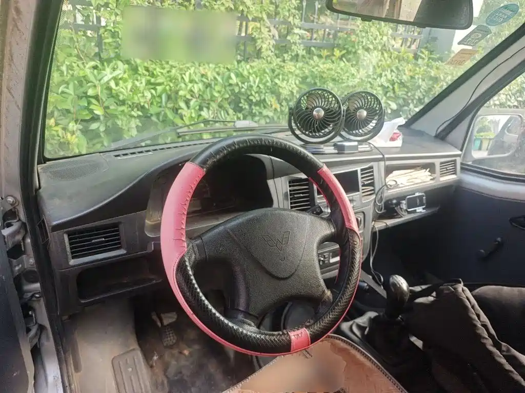 Wuling Motors Wuling Zhiguang 2019 2015 1.2L S Utility LSI