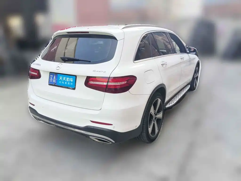 Фото 2 - Mercedes-Benz GLC