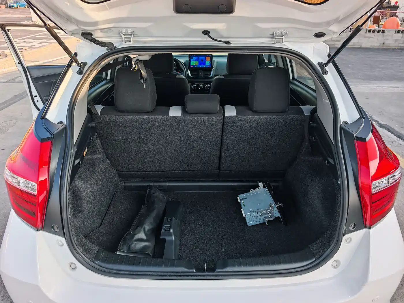 Toyota YARiS L Zhi Xuan 2020 1.5L CVT Leading Edition фото 13