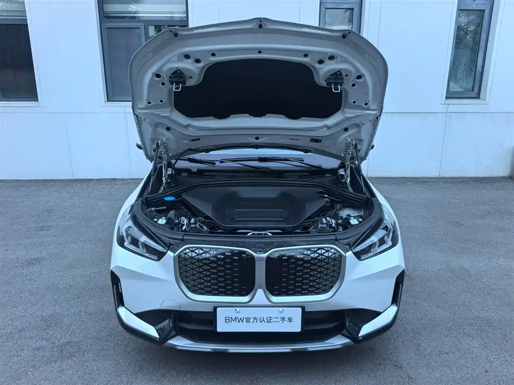 BMW iX1 2025 2025 eDrive25L X Design Package
