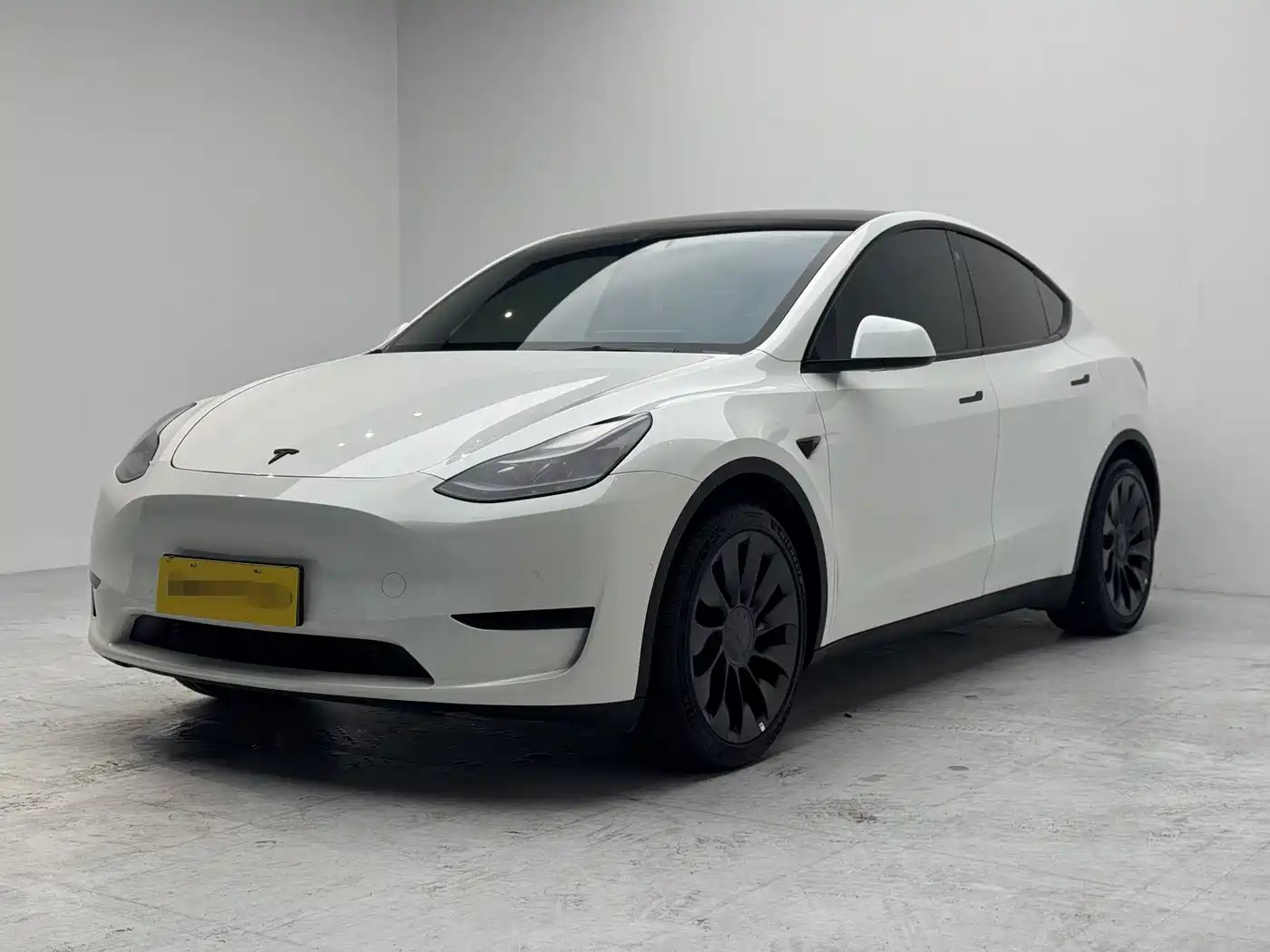 Tesla Model Y 2022 Facelift Rear-Wheel Drive Version