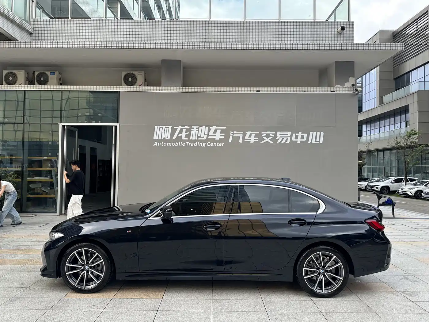 BMW 3 Series 2025 325Li M Sport Package фото 20