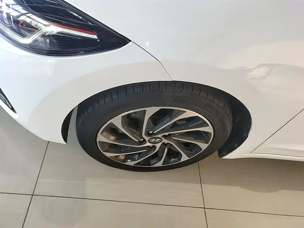 Hyundai Elantra 2019 1.4T Dual-clutch XuanDong·Vitality Type фото 23