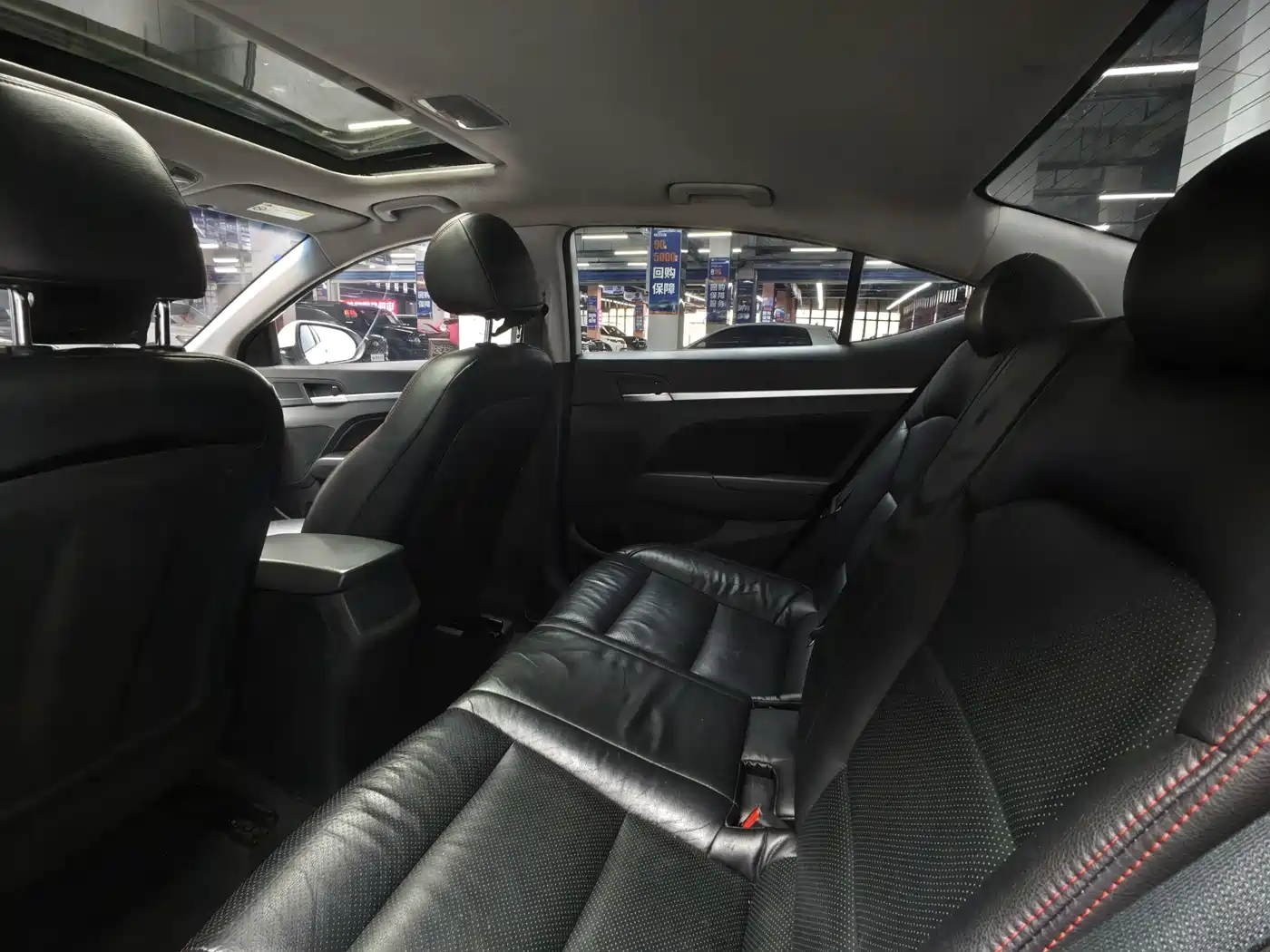 Hyundai Elantra 2016 Model 1.6L Automatic Smart Elite фото 6