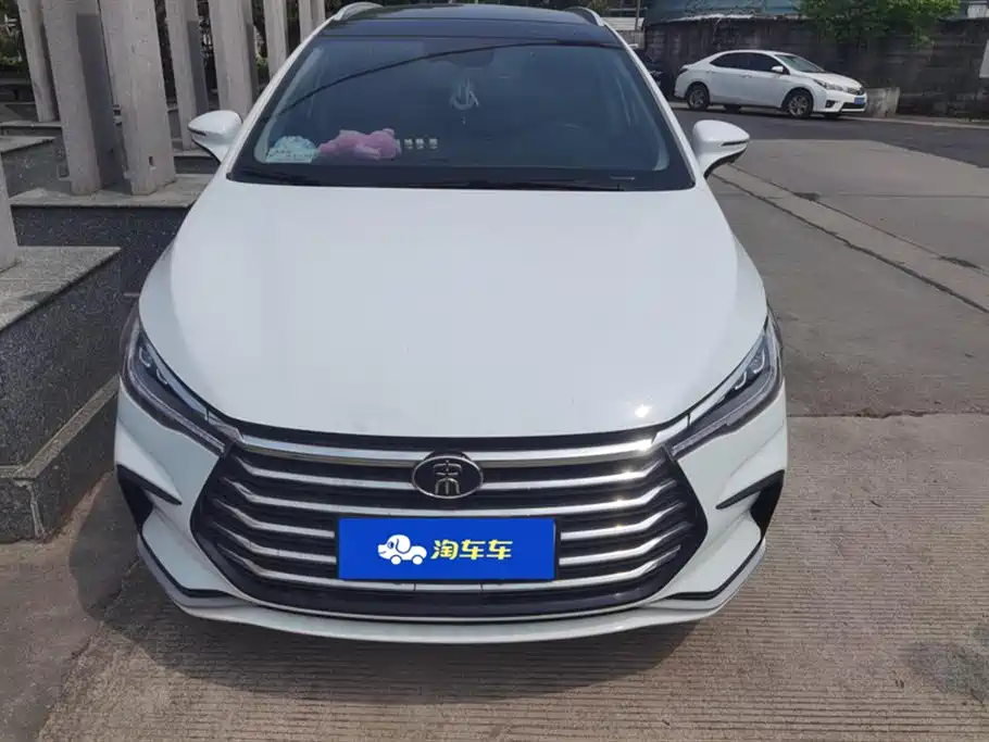BYD SONG MAX