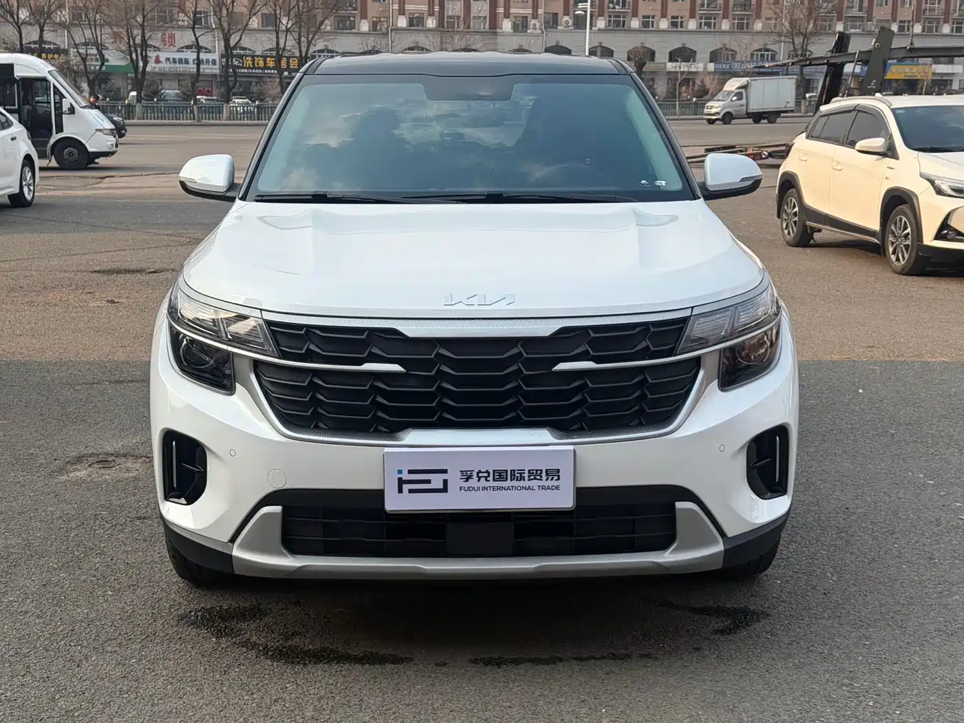 Kia Seltos 2023 1.5L CVT Comfort Edition фото 2