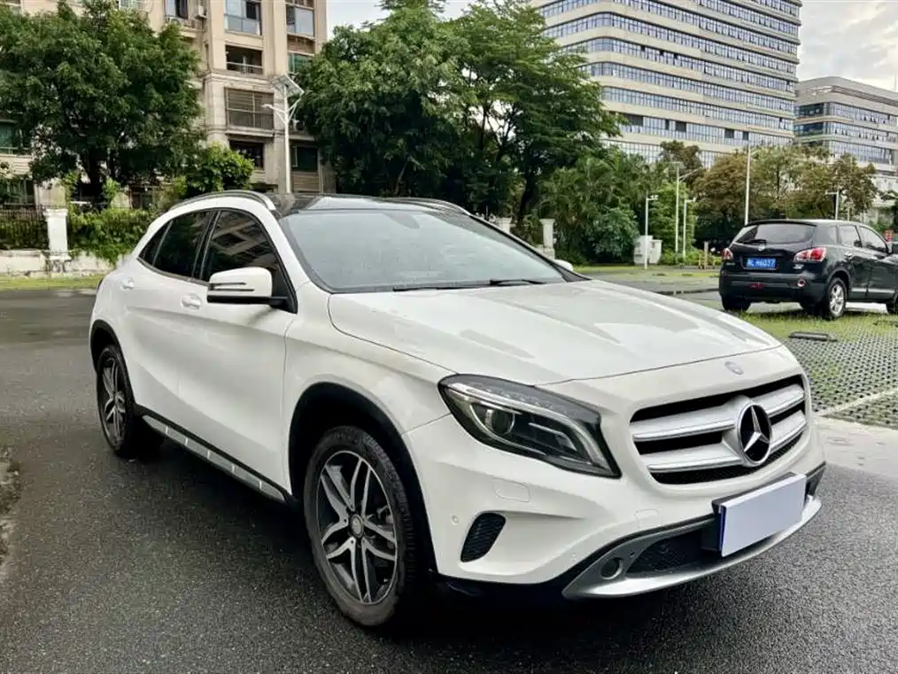 Mercedes-Benz GLA 2016 GLA 200 Fashion фото 3