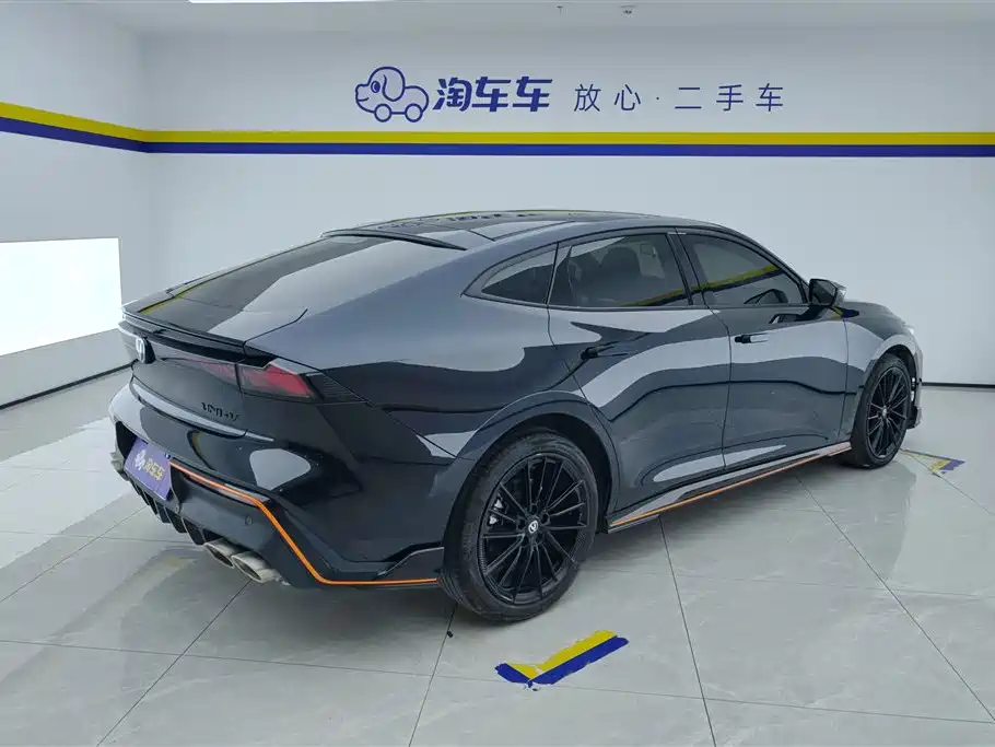 CHANGAN UNI-V
