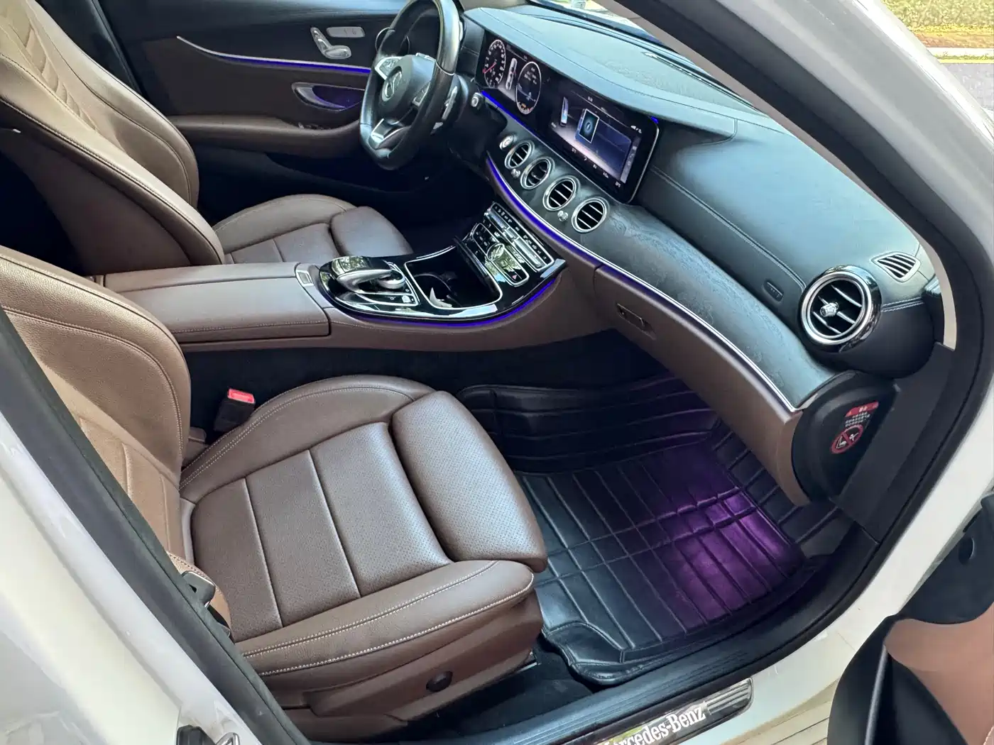 Mercedes-Benz E-Class 2016 E 200 L Sport Type фото 13