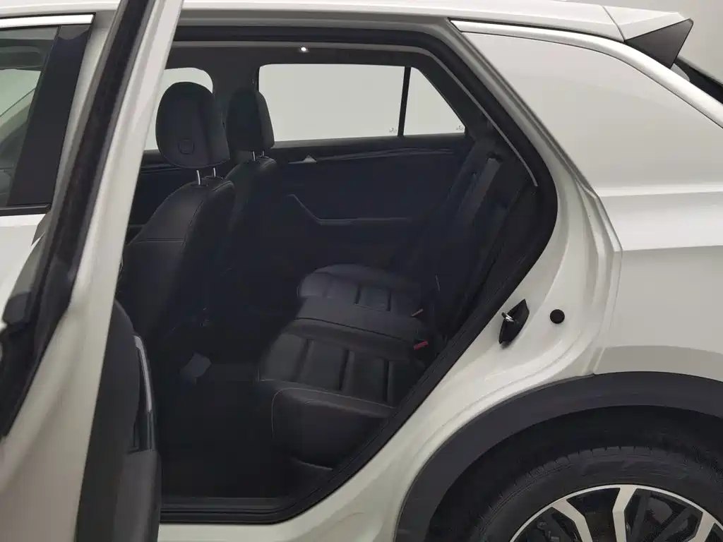 Volkswagen T-Roc, миниатюра 15