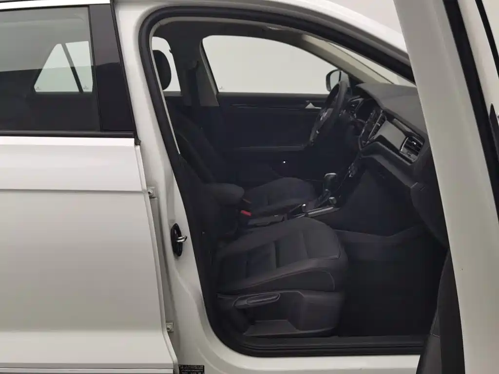 Volkswagen T-Roc, миниатюра 23