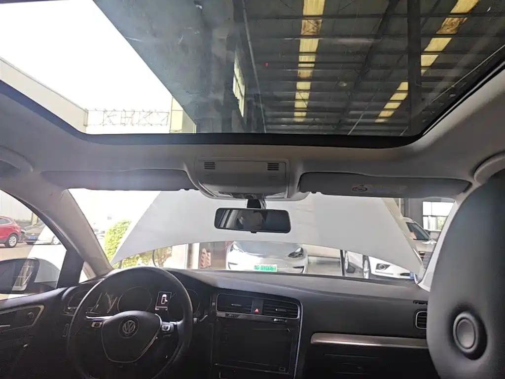 Volkswagen Golf 2020 280TSI DSG Comfort фото 18