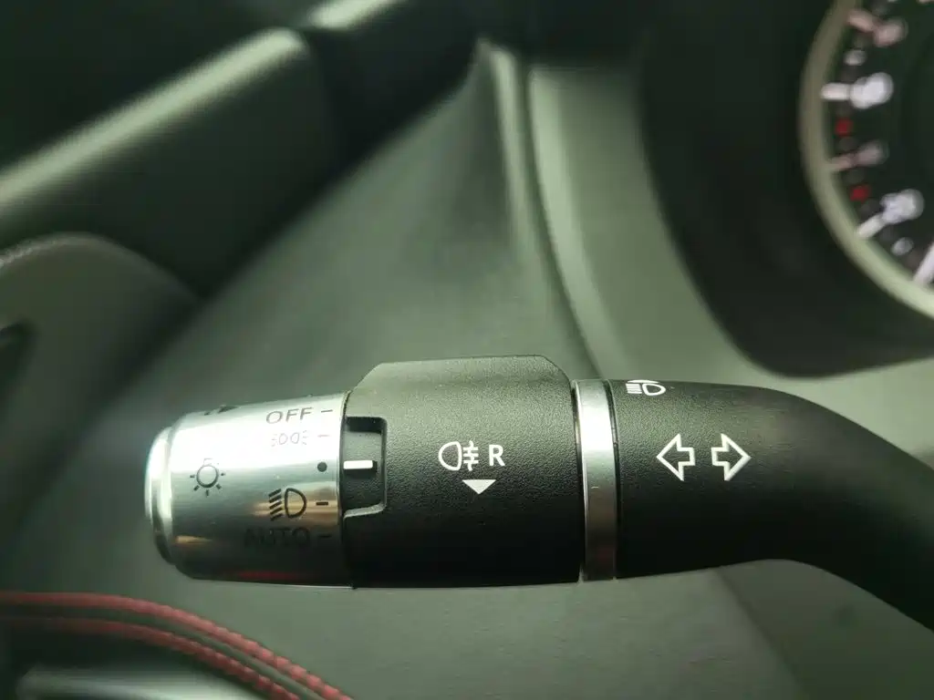 Jaguar XEL, миниатюра 21