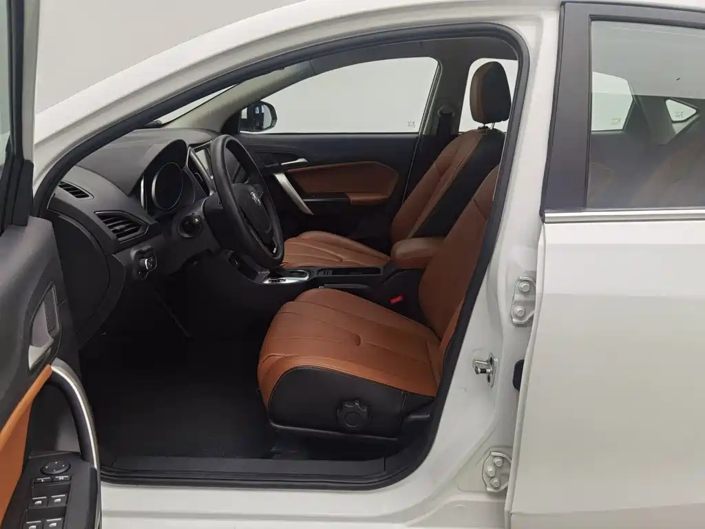 MG GT 2018 2016 Model 1.5L Automatic Premium Luxury Edition