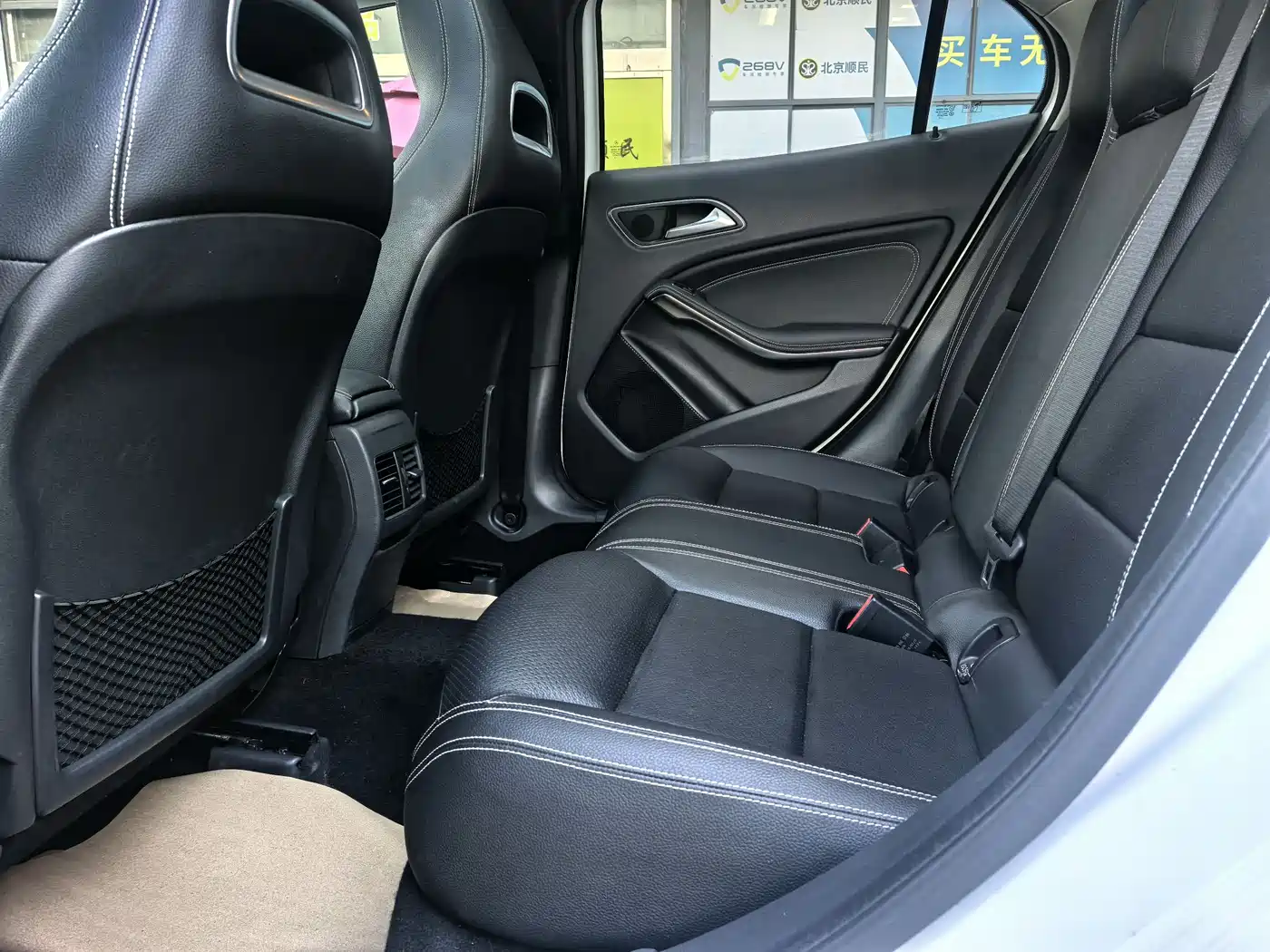 Mercedes-Benz GLA 2016 GLA 200 Dynamic фото 9