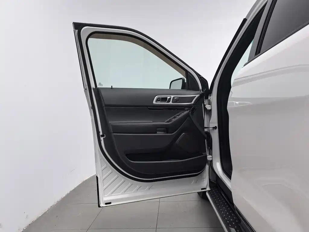Ford Explorer (Import) 2013 2013 3.5L Prestige