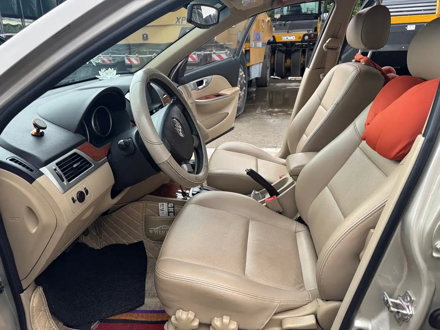 Photo 7 - Buick Excelle